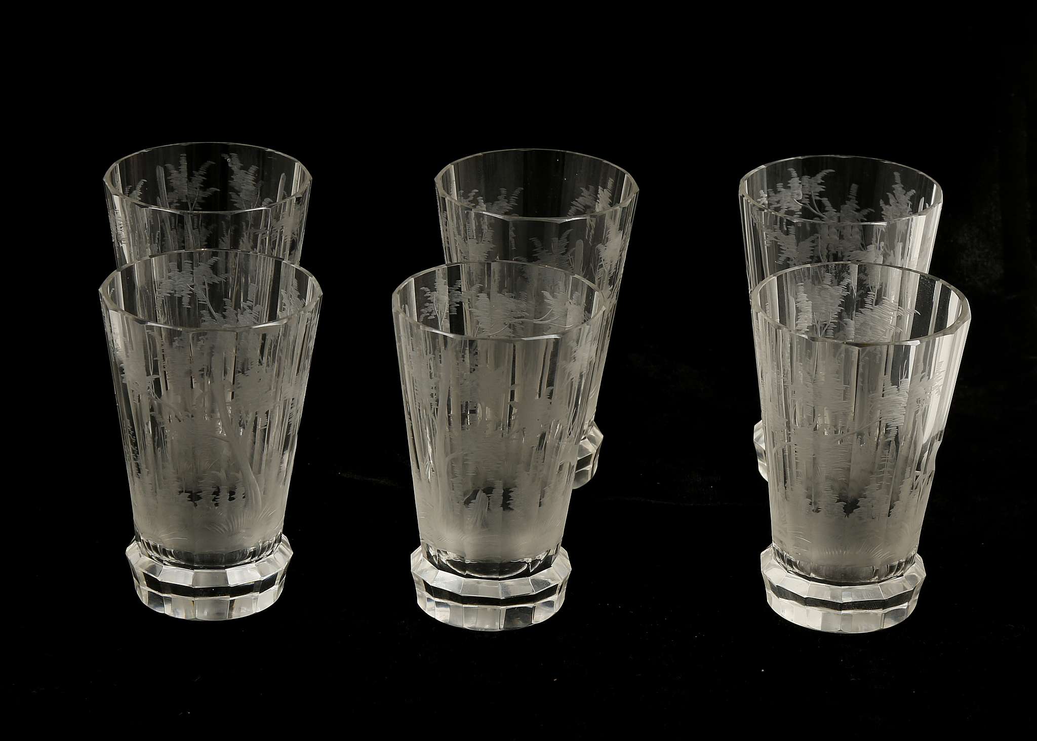 SIX EARLY 20TH CENTURY WHEEL ENGRAVED TUMBLERS (11cm high).