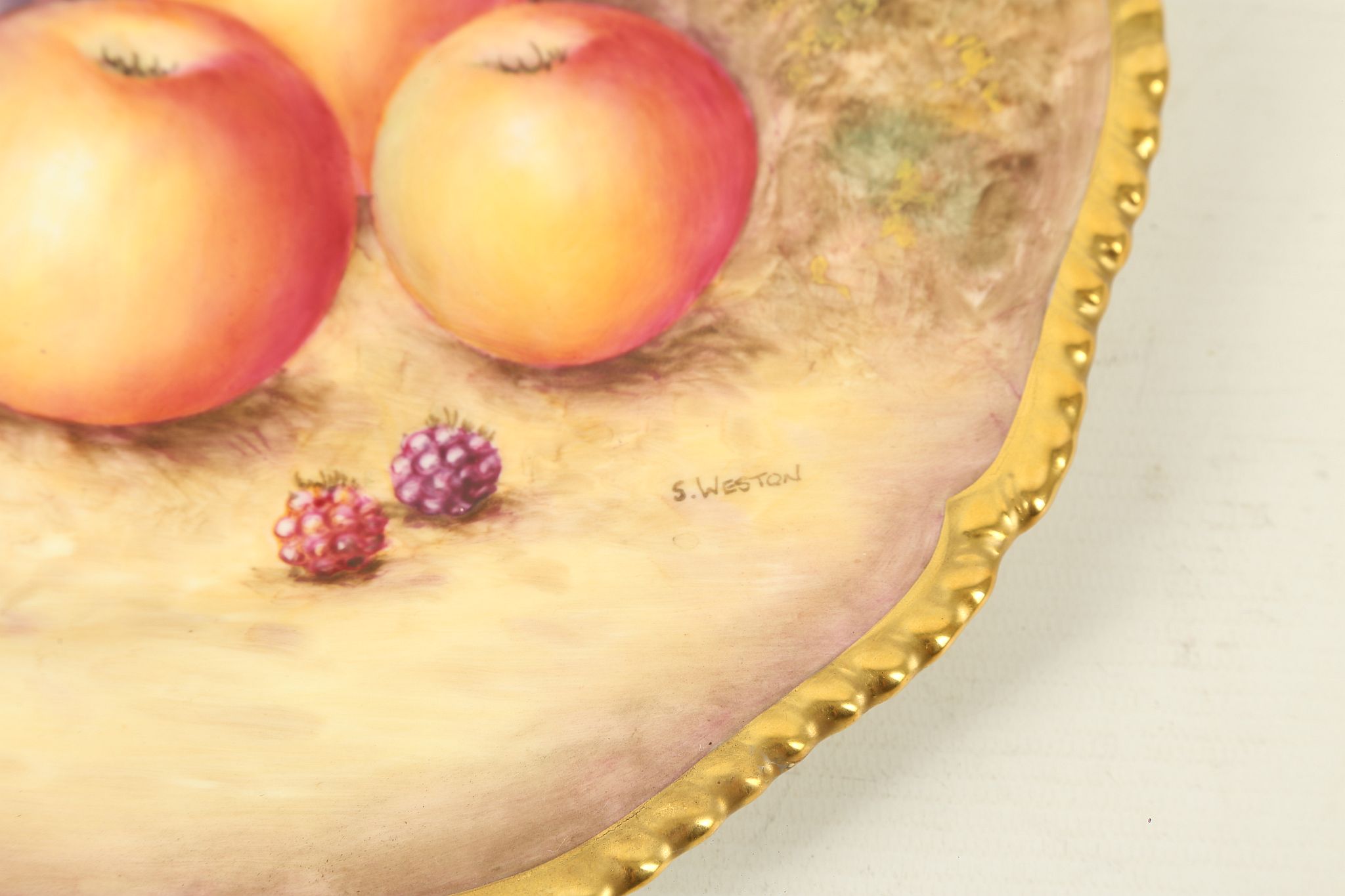 A MID 20TH CENTURY ROYAL WORCESTER BONE CHINA GINGER JAR AND COVER, painted with summer fruit, - Image 3 of 3