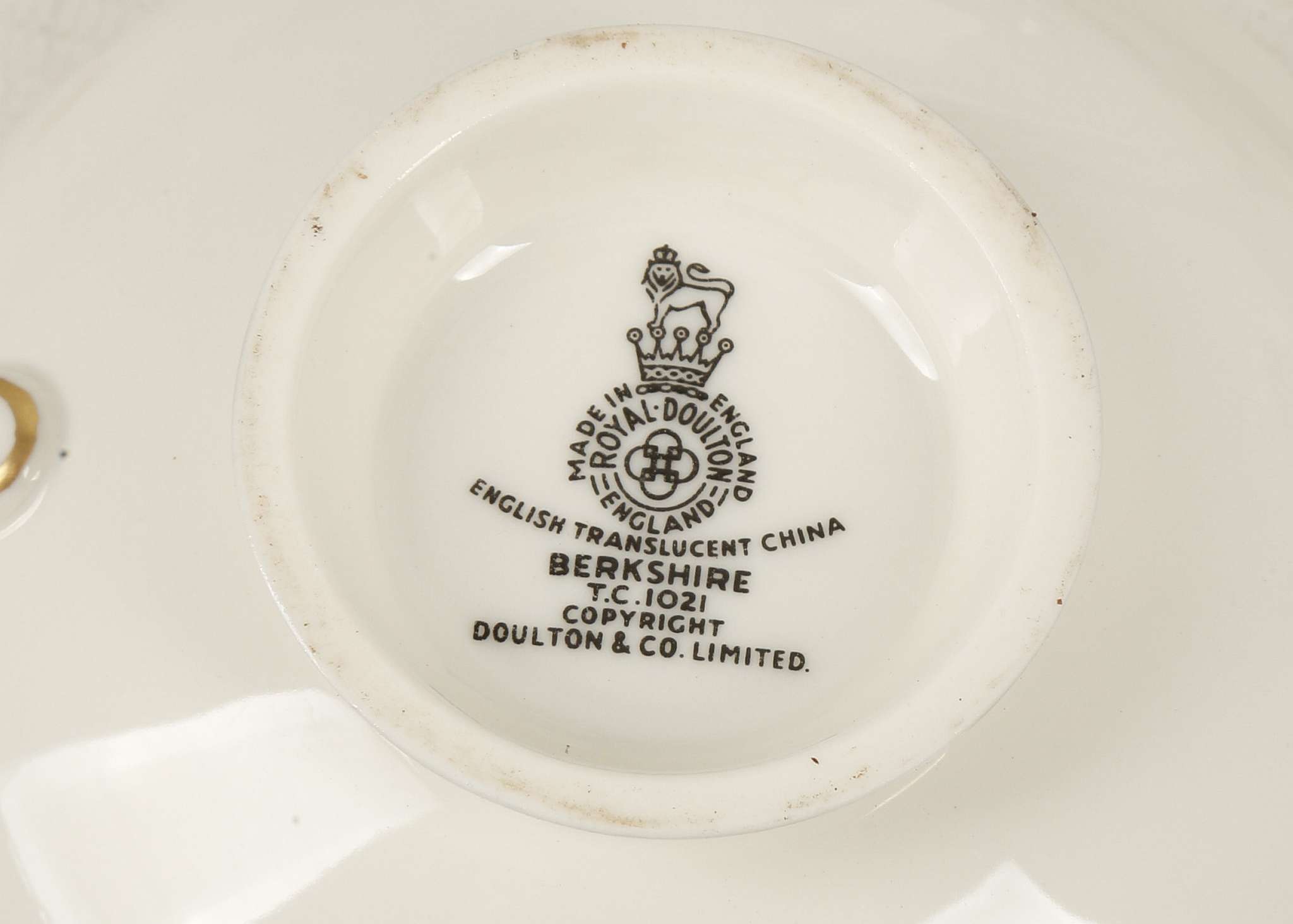 Royal Doulton Berkshire pattern 12 place dinner service, 86 pieces, including soup cup and dessert - Image 2 of 2