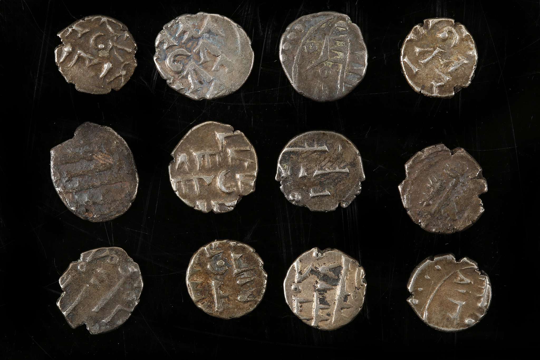 Twelve fractional coins relating to various Indian states, mixed mints which include Jahore Agra etc