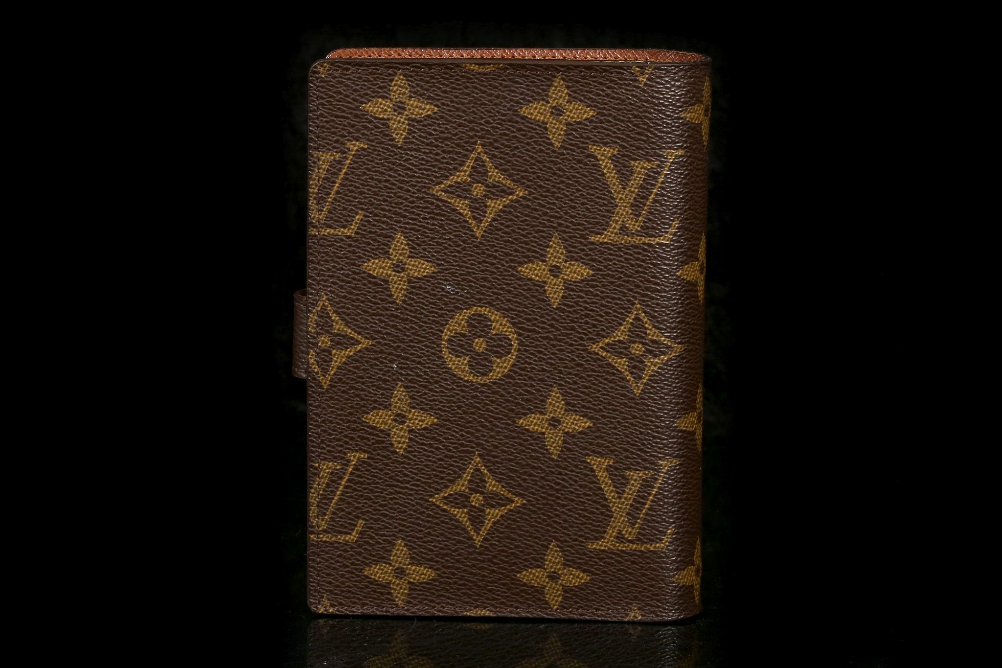 LOUIS VUITTON WEEKLY ORGANISER, monogram canvas case, 14.5cm wide, 10cm high - Image 6 of 12