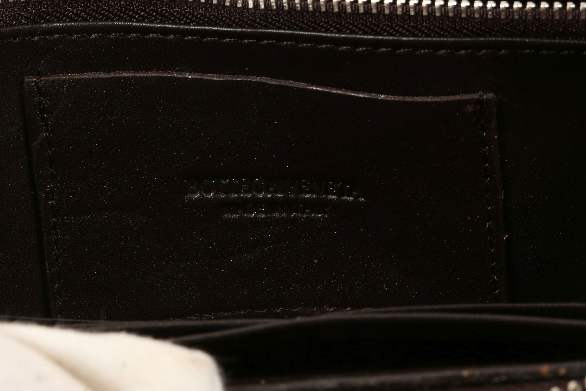 BOTTEGA VENETA PURSE, woven dark brown leather, 20cm wide, 10cm high - Image 5 of 8