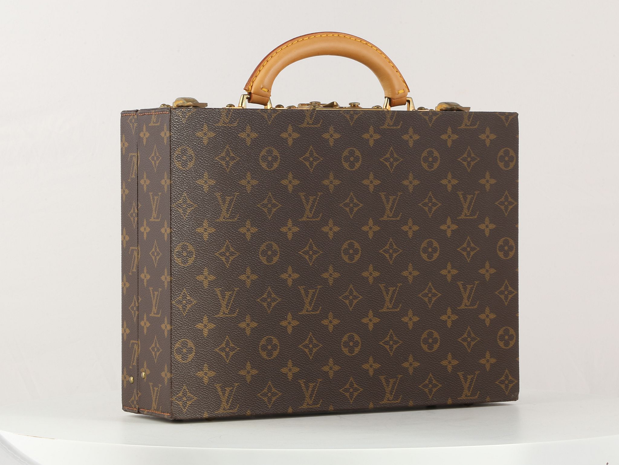 LOUIS VUITTON JEWELLERY CASE, date code for 2003, hardside monogram canvas and leather trim, lift - Image 17 of 18