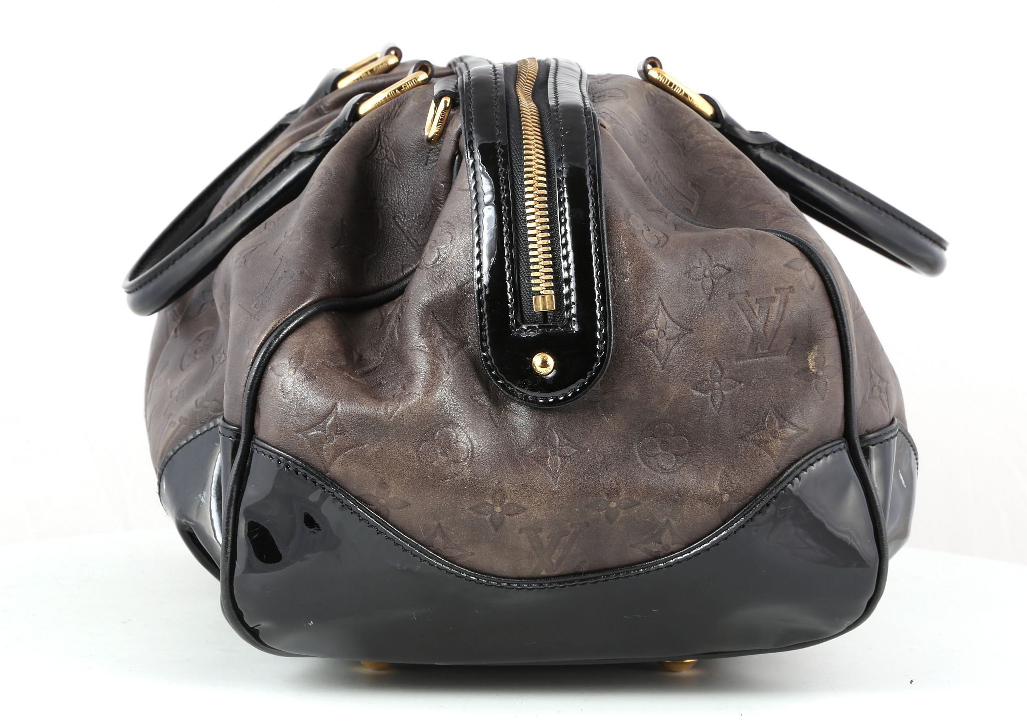 LOUIS VUITTON STEPHEN BOSTON HANDBAG, date code for 2006, embossed monogram leather with black - Image 10 of 12