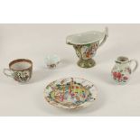 A collection of 5 Chinese 18th / 19th Century porcelain items to include: a famille rose Yong