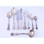 Antique Edwardian Sterling Silver canteen of cutlery by Goldsmiths & Silversmiths, London 1908.