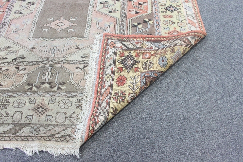 A Hamadan rug of all over geometric design, - Image 3 of 3