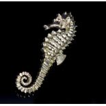 An 18ct gold seahorse pendant, approximately 9.