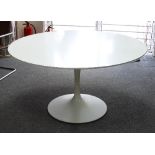 Eero Saarinen for Knoll International/A tulip table in white, 1970s edition,