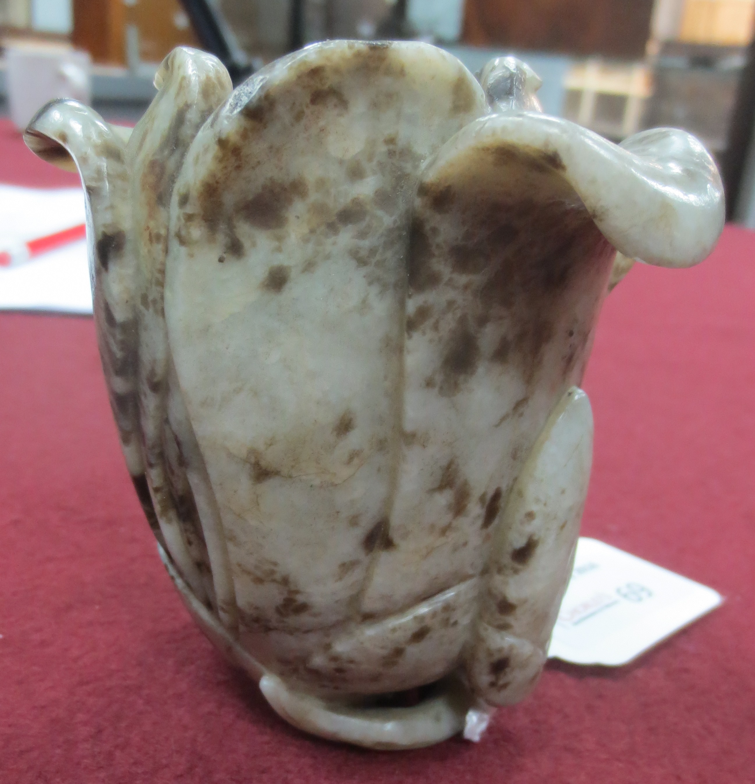 A Chinese jade vase of magnolia form, Qing dynasty, naturalistically modelled, 9. - Image 6 of 8