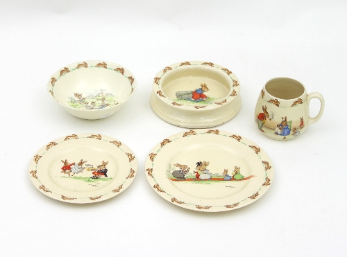 A small quantity of Royal Doulton Bunnykins nursery china, including a bowl, plates etc. - Image 3 of 3