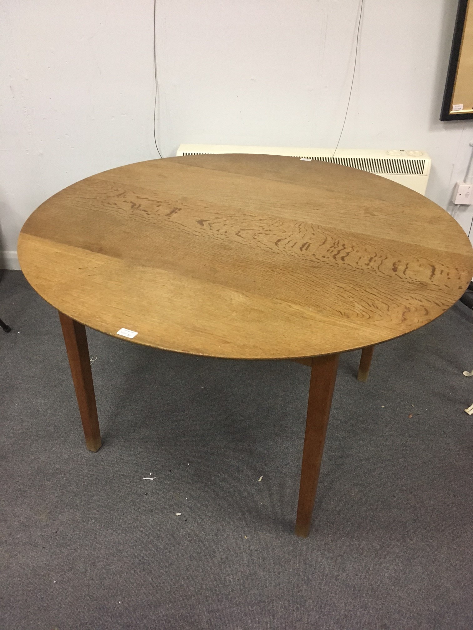 Robin Nance (British 1907-1990): An oak table, 120cm diameter/Provenance: Booth Redgrave Sale, - Image 3 of 5