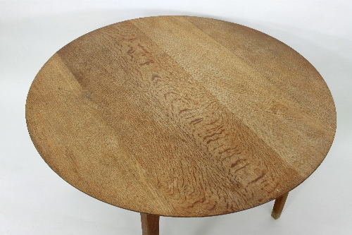 Robin Nance (British 1907-1990): An oak table, 120cm diameter/Provenance: Booth Redgrave Sale,