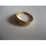 An 18ct gold diamond ring, 1.7 g all in.