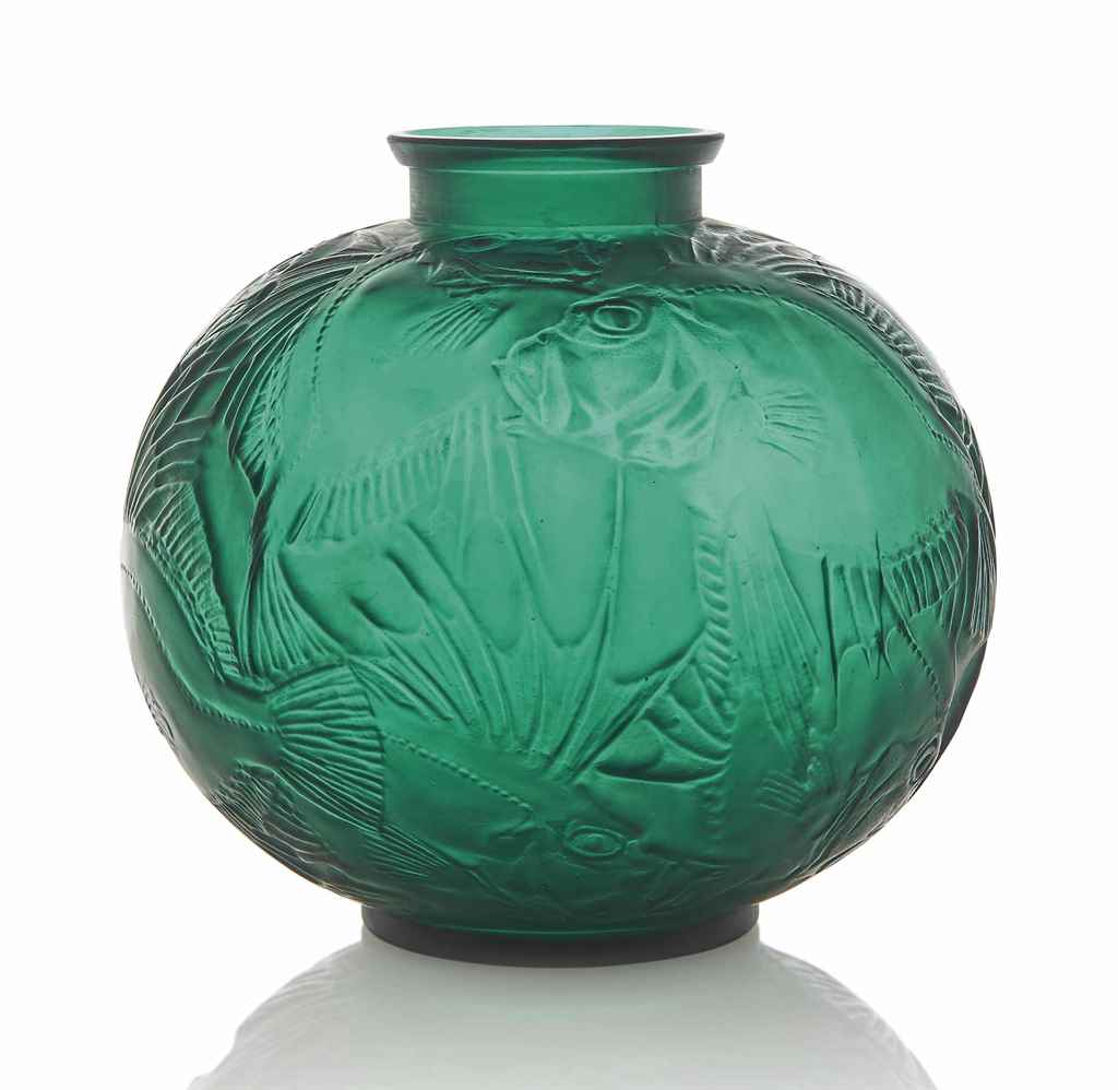 A Poissons Vase, No. 925
designed 1921, emerald green
9 ½ in. (24.2 cm.) high
moulded R. LALIQUE (