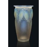 A Ceylan Vase, No. 905
designed 1924, opalescent and blue stained
9 5/8 in. (24.4 cm.) high