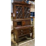 American Federal style mahogany secretary desk with bookcase, the moulded cornice above double