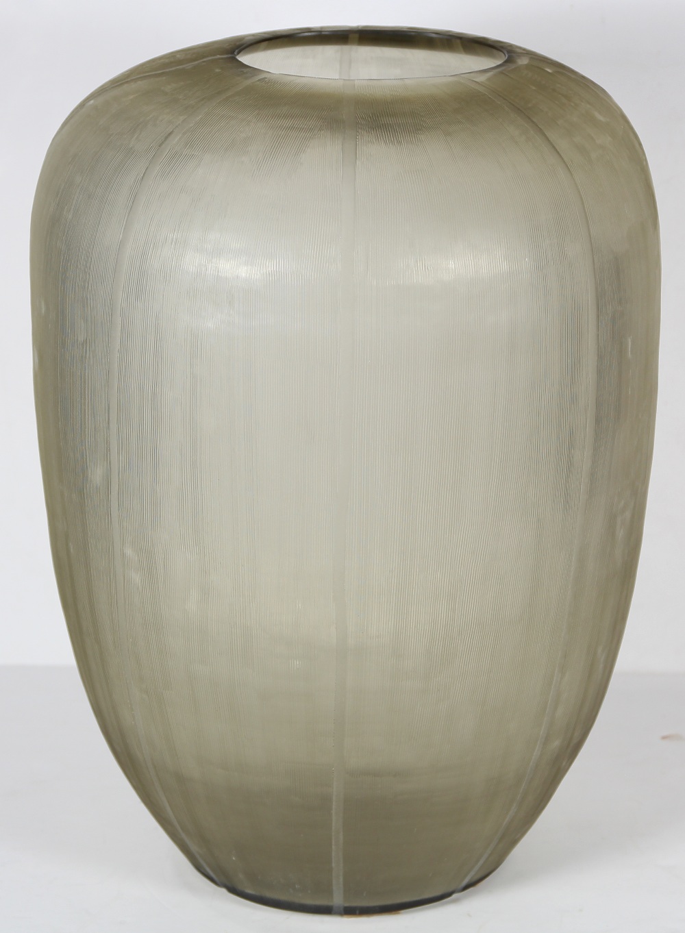 (lot of 2) Large Moderne etched and blown glass vase, by Donna Karan for Lenox, having a cylindrical - Image 3 of 10