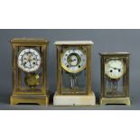 (lot of 3) Mantle clocks, including one with a molded marble top above an Arabic numeral dial; the