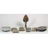 (lot of 7) Group of Chinese archaistic hardstone decorative items, including four blades/axes with