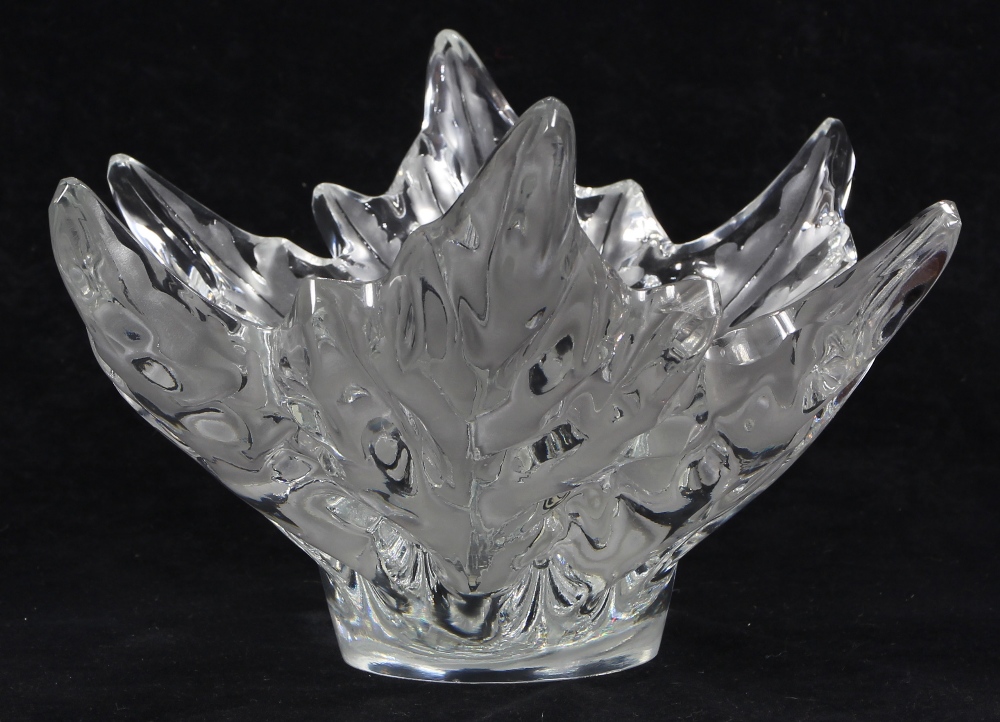 Lalique, France "Champs Elysees" centerpiece, having frosted leaf decoration on clear glass, - Image 4 of 6