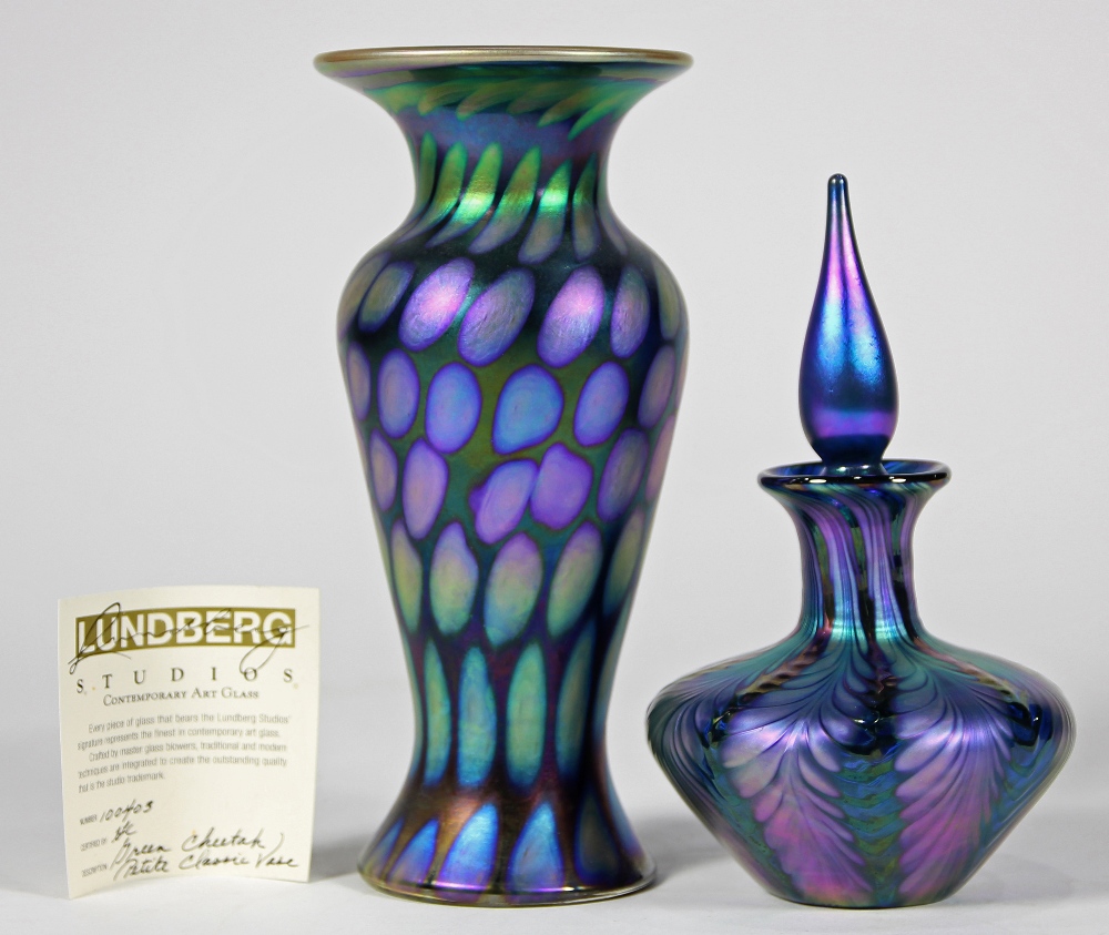 (Lot of 2) Lundberg Studios art glass group, the stoppered perfume bottle having an iridescent - Image 3 of 6