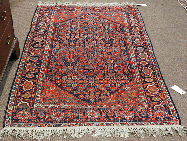 Persian Bidjar carpet, 4'1" x 6'8"