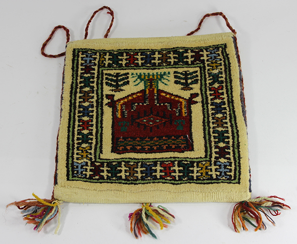 (Lot of 6) Woven wool carpet and Bahtiyari salt bags, with multicolor tassels, straps, and - Image 4 of 7