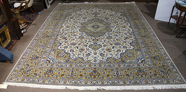 Indo-Tabriz carpet, 10'1" x 13'