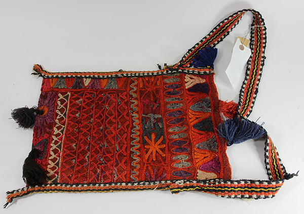 (Lot of 6) Woven wool carpet and Bahtiyari salt bags, with multicolor tassels, straps, and - Image 7 of 7