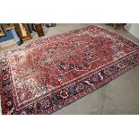 Persian Heriz carpet, 9'4'' x 13'4"