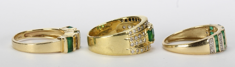 (Lot of 3) Emerald, diamond and yellow gold rings including one ring featuring (3) oval cut emeralds - Image 2 of 3