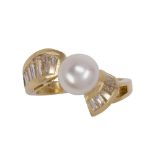 Cultured pearl, diamond and 18k yellow gold ring featuring one cultured pearl, measuring