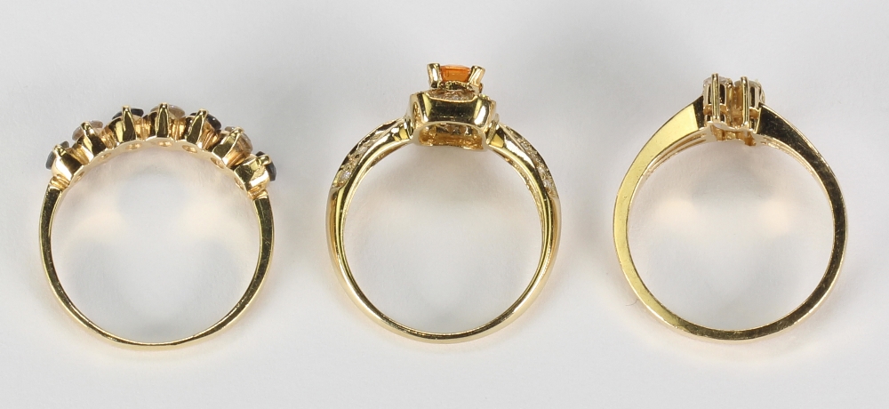 (Lot of 3) Sapphire, diamond and yellow gold rings including one ring, featuring (4) round-cut - Image 3 of 3