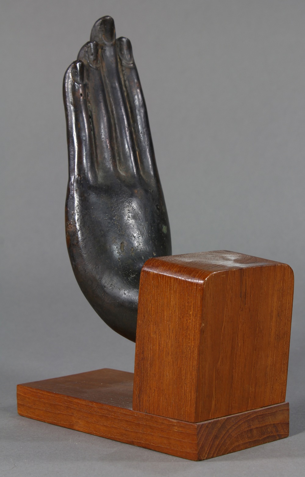 Thai bronze fragment of a hand, possibly from a Buddha, in abhaya mudra, with wood stand, overall: - Image 3 of 3