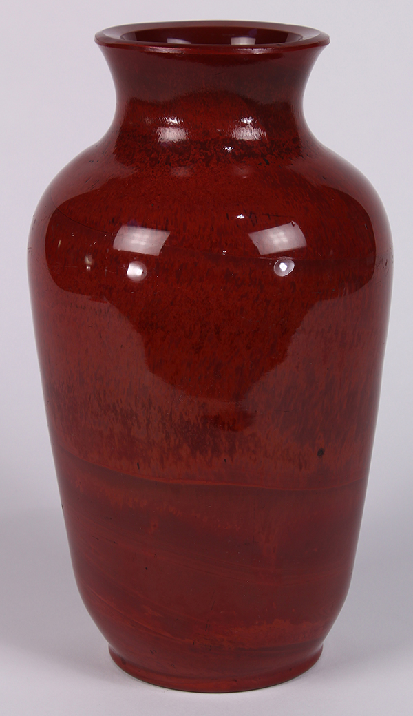 Chinese Peking glass vase, imitating the colors of realgar, the a short trumpet neck, above a - Image 3 of 6