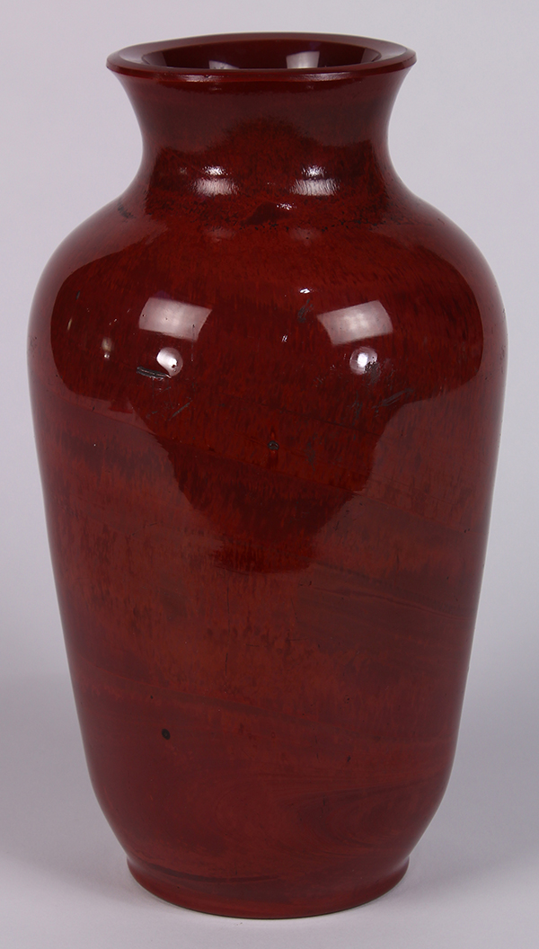 Chinese Peking glass vase, imitating the colors of realgar, the a short trumpet neck, above a