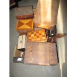 Box of treen items