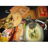 An assortment of vintage kitchenalia