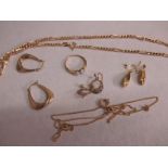 A quantity of 9ct gold jewellery items, approx weight 12g