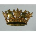 A 9ct Gold Crown Brooch