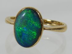 A Vintage Ladies 9ct Gold Ring With Opal Stone