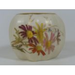 A Small Worcester Porcelain Vase