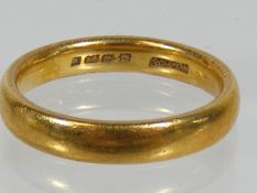 A 18ct Gold Wedding Band