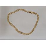 A Ladies 9ct Gold Bracelet Approx. 1.8g
