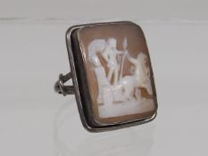 A Silver Cameo Ring