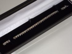 A Ladies Platinum Bracelet Set With Approx. 13ct D