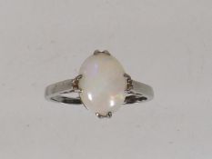 18ct White Gold Ladies Opal Ring