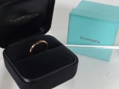 A Tiffany 18ct Gold Ring Set With Fine Diamond Wit