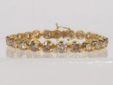An Impressive Gold Bracelet With 16ct Of Diamonds